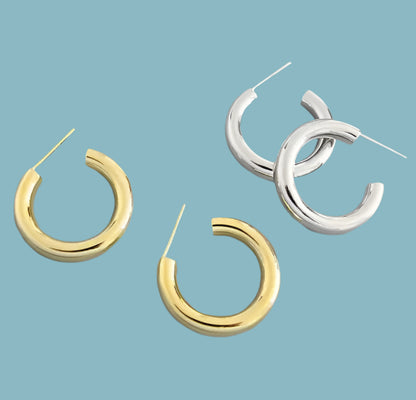 Chic Bold C Shape Earrings shop name