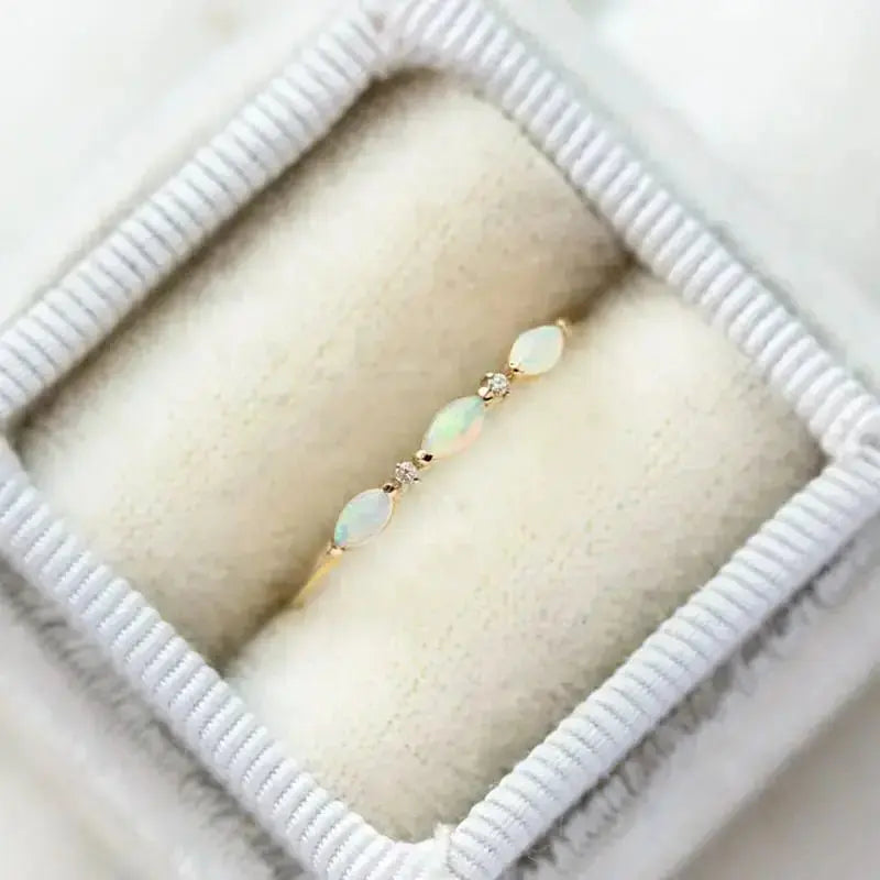 Centre Opal Gold Ring