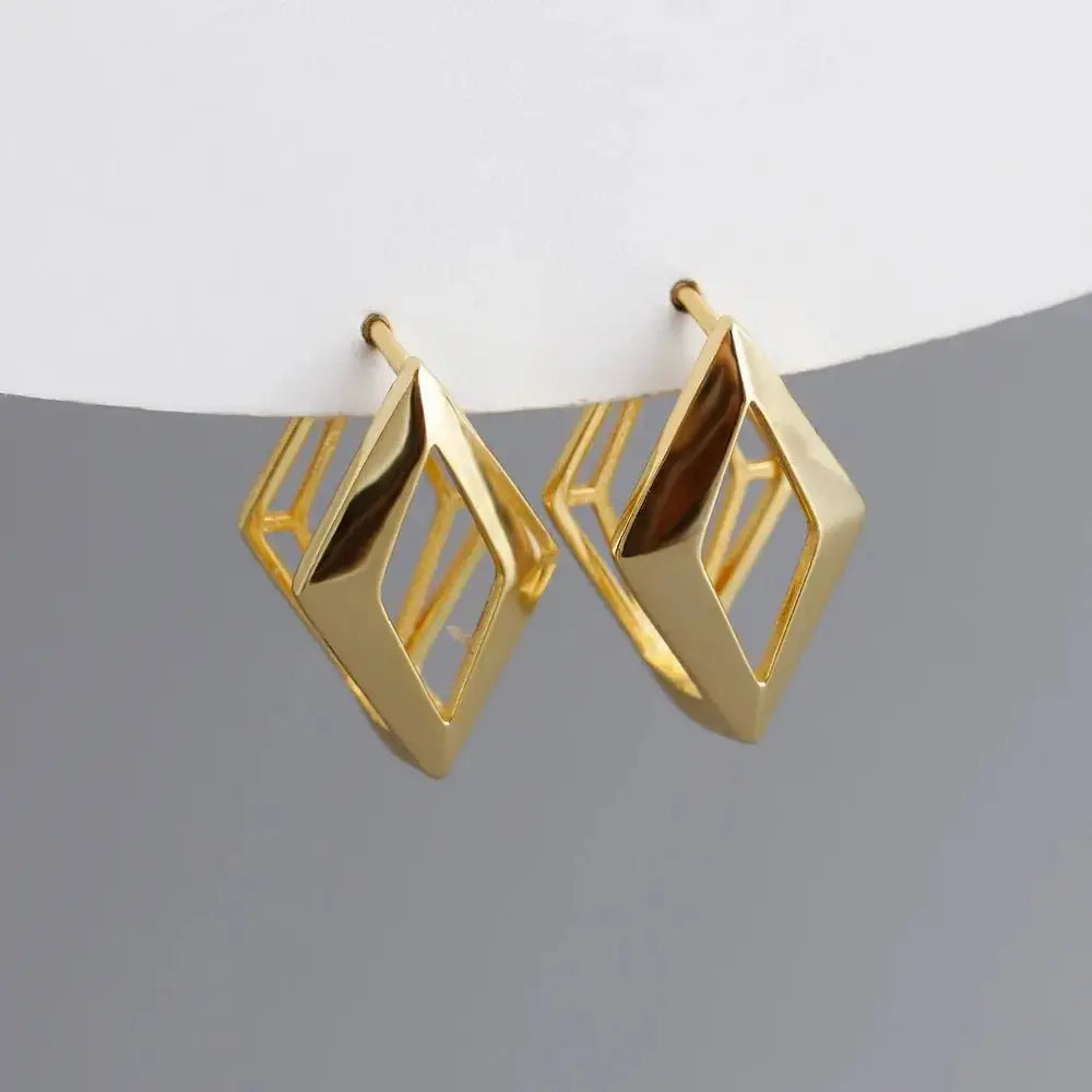 Geometric Diamond Hollow Shell Clasp Earrings shop name