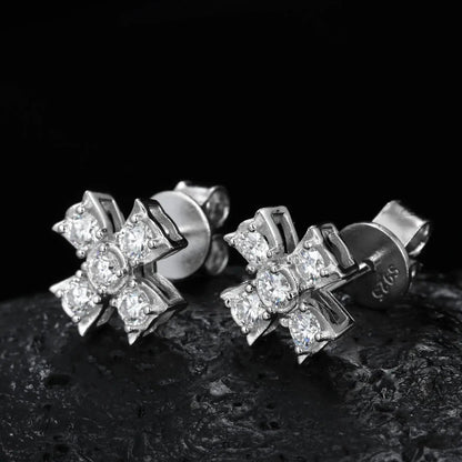 Four Leaf Flower Moissanite Stud Earrings shop name