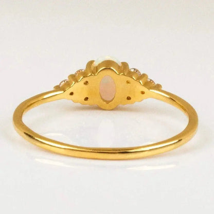 Queen Opal Eye Gold Ring