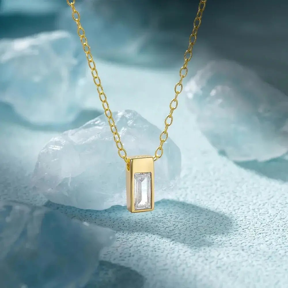 Rectangular modern pendant necklace