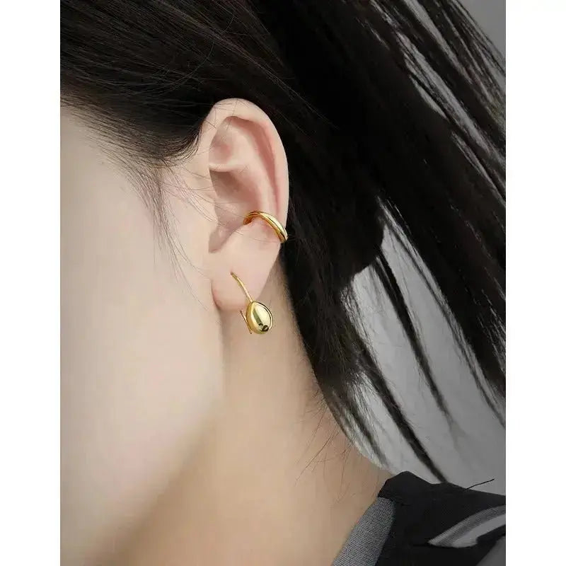 Smooth and Shiny Droplet Sliding Earring shop name