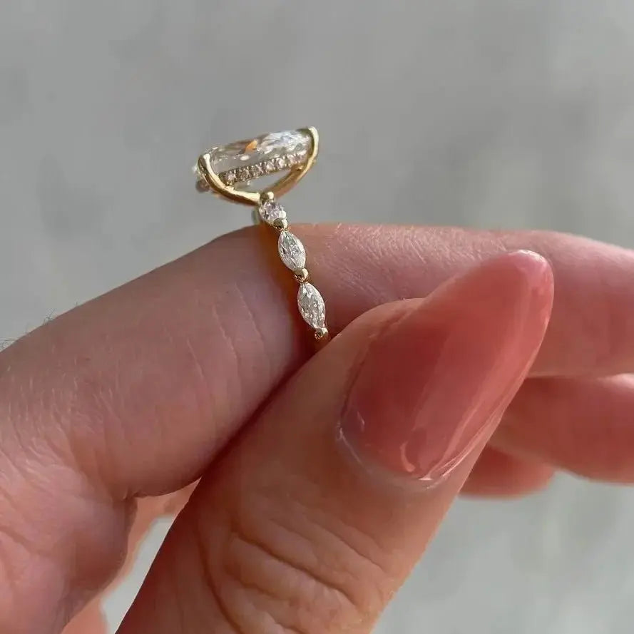 Solid 18K Gold Pear Cut Diamond Ring shop name